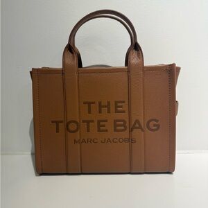 NWT Marc Jacobs The Tote Bag medium leather argan oil